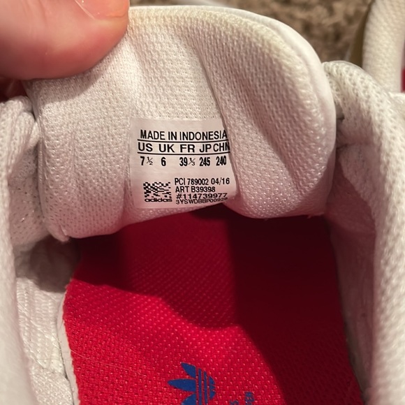 Adidas Superstar Sneakers - white and gold - Picture 4 of 5